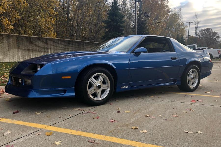  Chevrolet Camaro Z28 IROC-Z (1FP87) 1991 года  (фото 8 из 46)